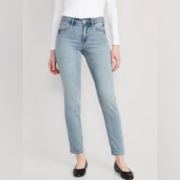 Old Navy Denim - Old Navy NEW NWT Women’s Straight Jeans High Rise Size 6 Petite Light Denim